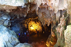 Hanh Cave