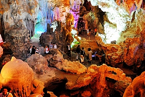 Thien Cung Cave