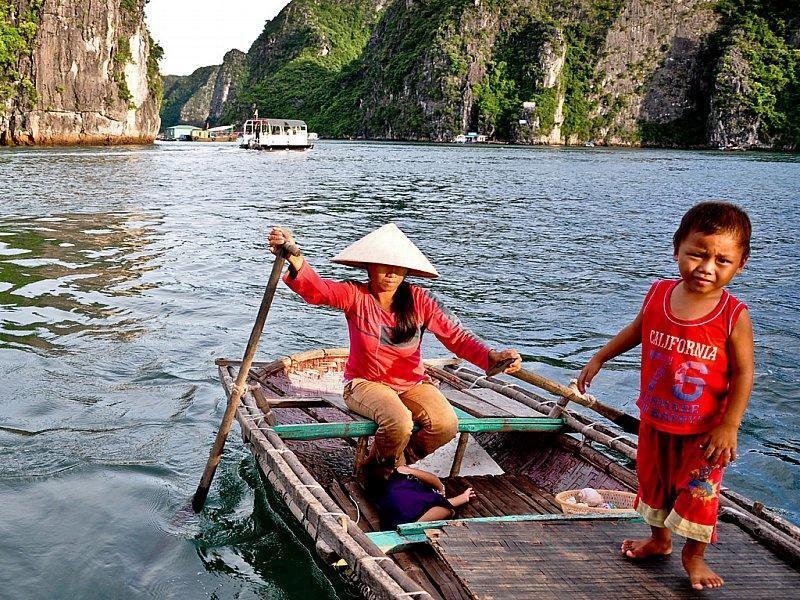 halong50.jpg